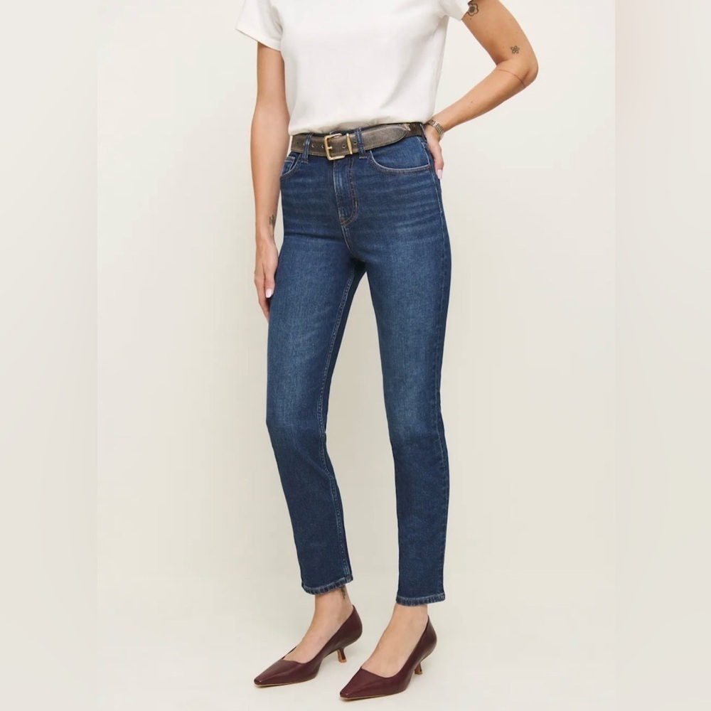 NWT Reformation- Ezra Super Stretch High Rise Straight Jeans. Size 34